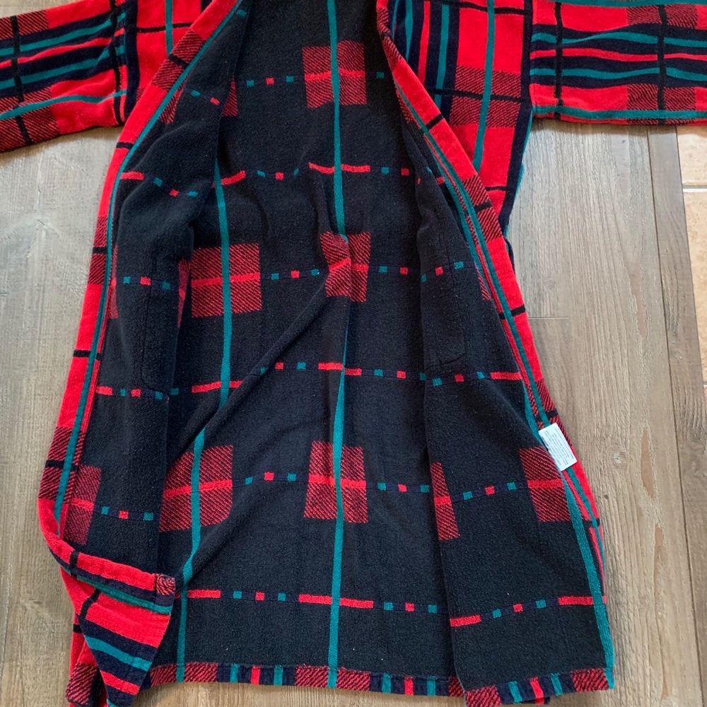 Robe - Picture 6 of 11